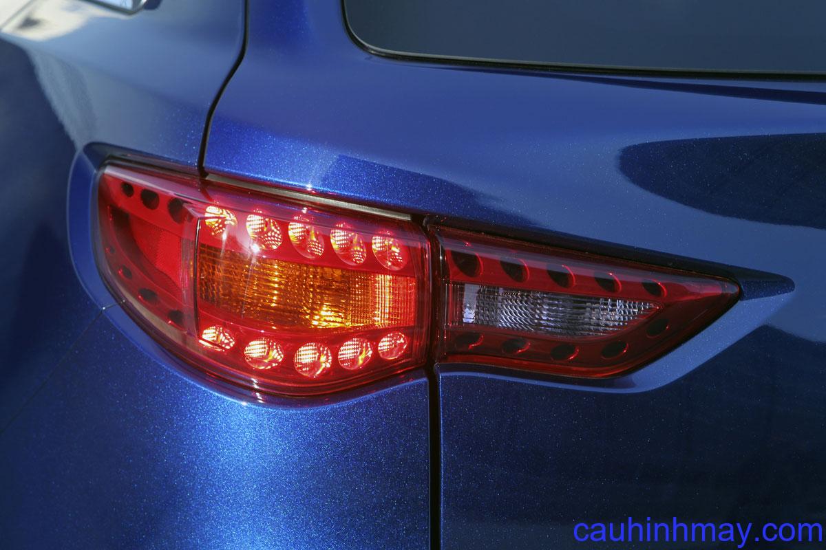 INFINITI QX70 3.7 V6 S DESIGN 2013 - cauhinhmay.com