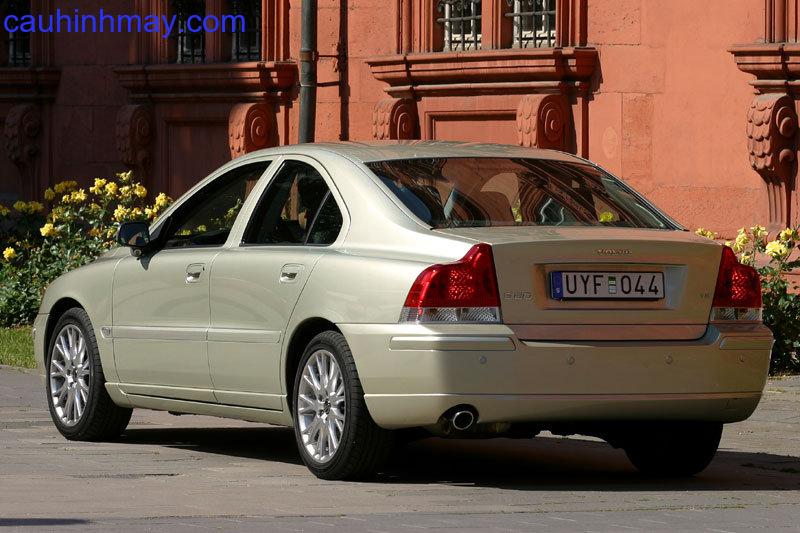 VOLVO S60 2.5T AWD KINETIC 2004 - cauhinhmay.com