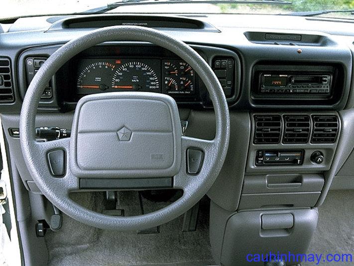 CHRYSLER VOYAGER 3.0I V6 SE 1991 - cauhinhmay.com