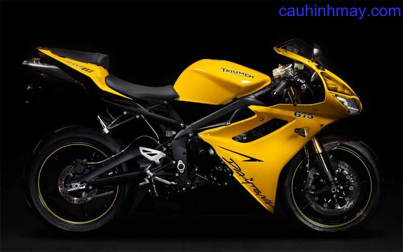 TRIUMPH DAYTONA 675 SUPER III