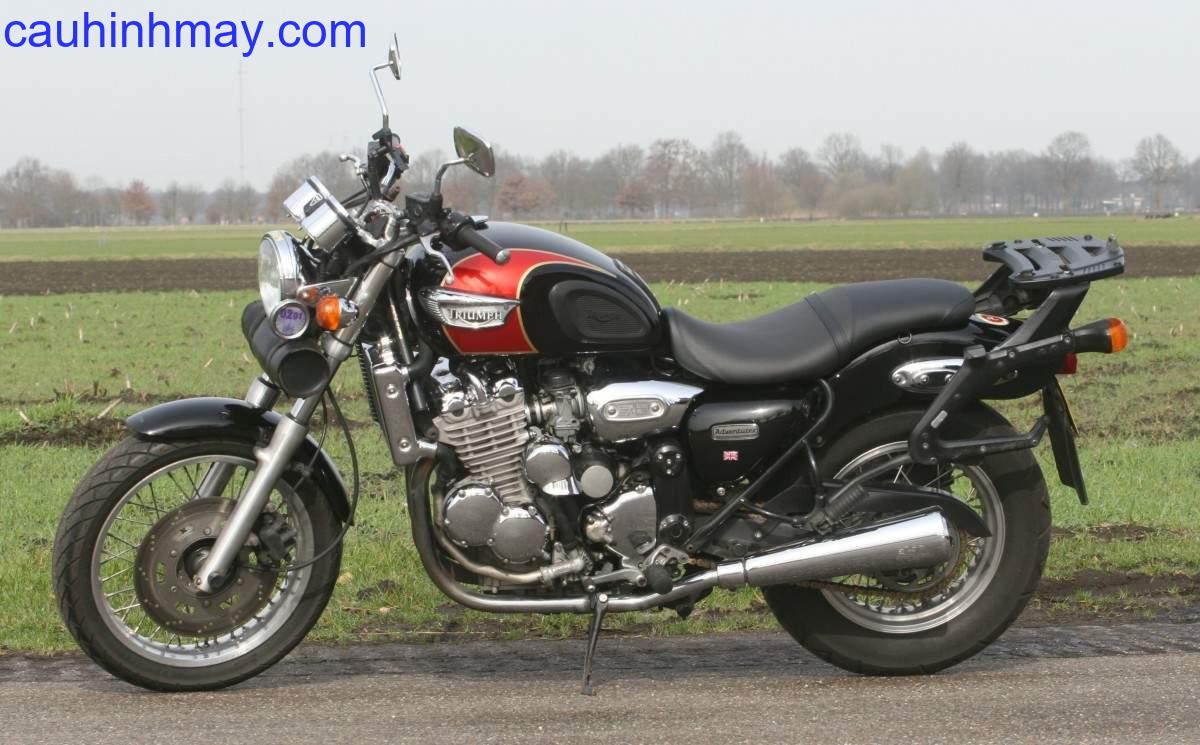 TRIUMPH ADVENTURE 900 LIMITED EDITION