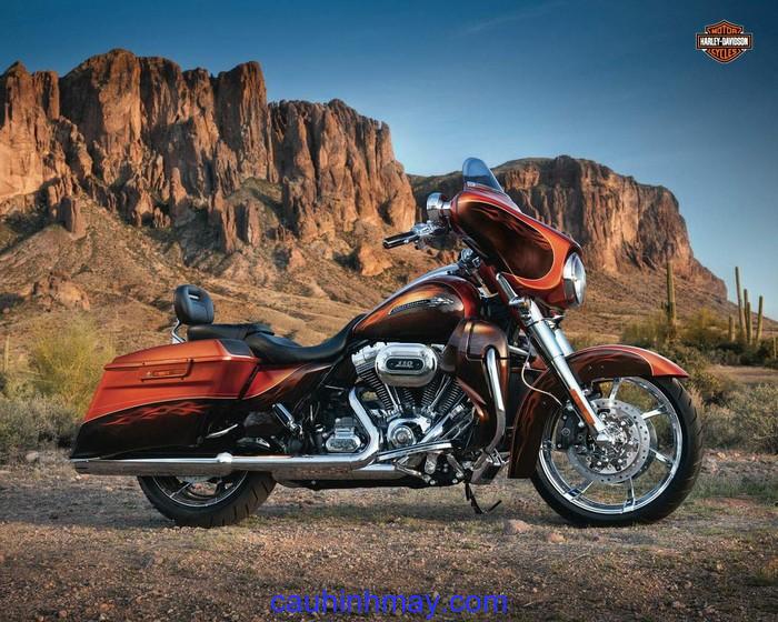 HARLEY DAVIDSON FLHX SE STREET GLIDE CVO