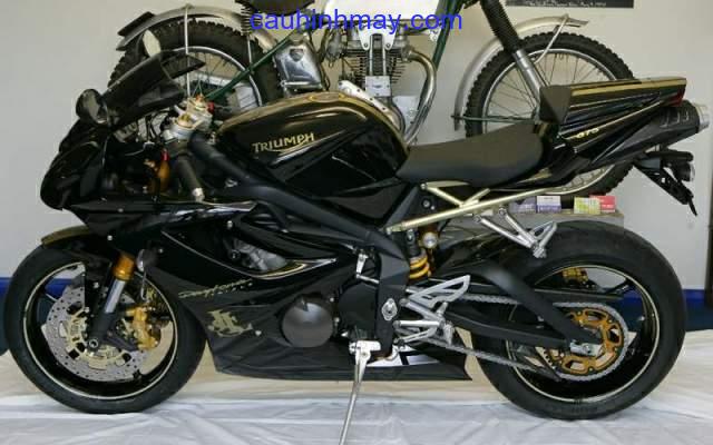 TRIUMPH DAYTONA 675 JPS LIMITED EDITION