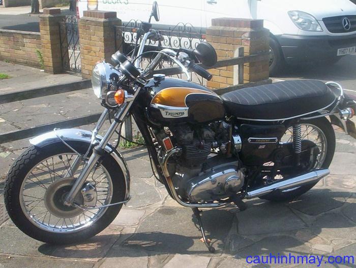 TRIUMPH TRIDENT T150 750