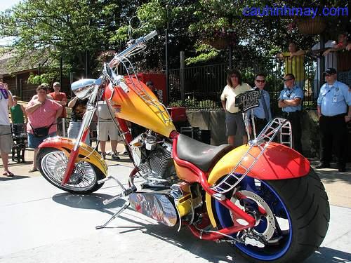 OCC DARIEN LAKE THEME PARK COASTER BIKE