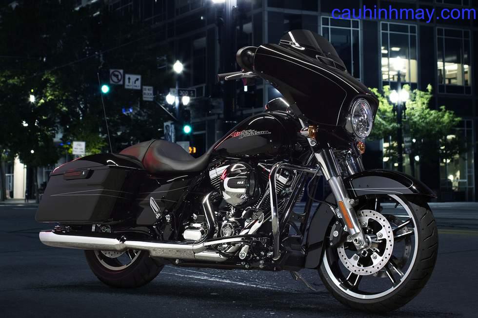 HARLEY DAVIDSON FLHXS STREET GLIDE SPECIAL