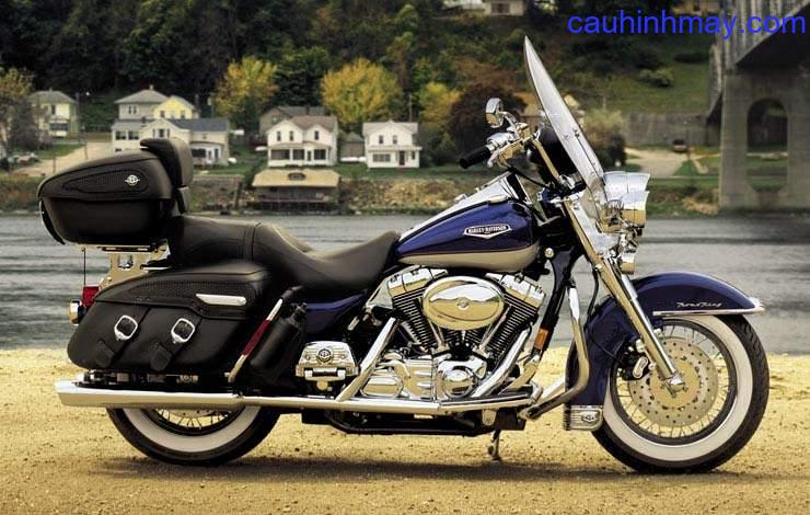 HARLEY DAVIDSON FLHRC/I ROAD KING CLASSIC