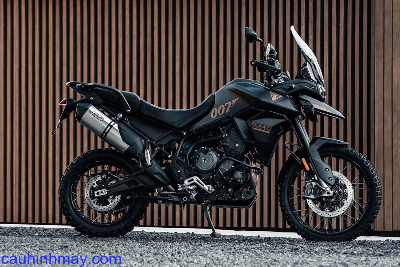 TRIUMPH TIGER 900 RALLY / 
		RALLY PRO